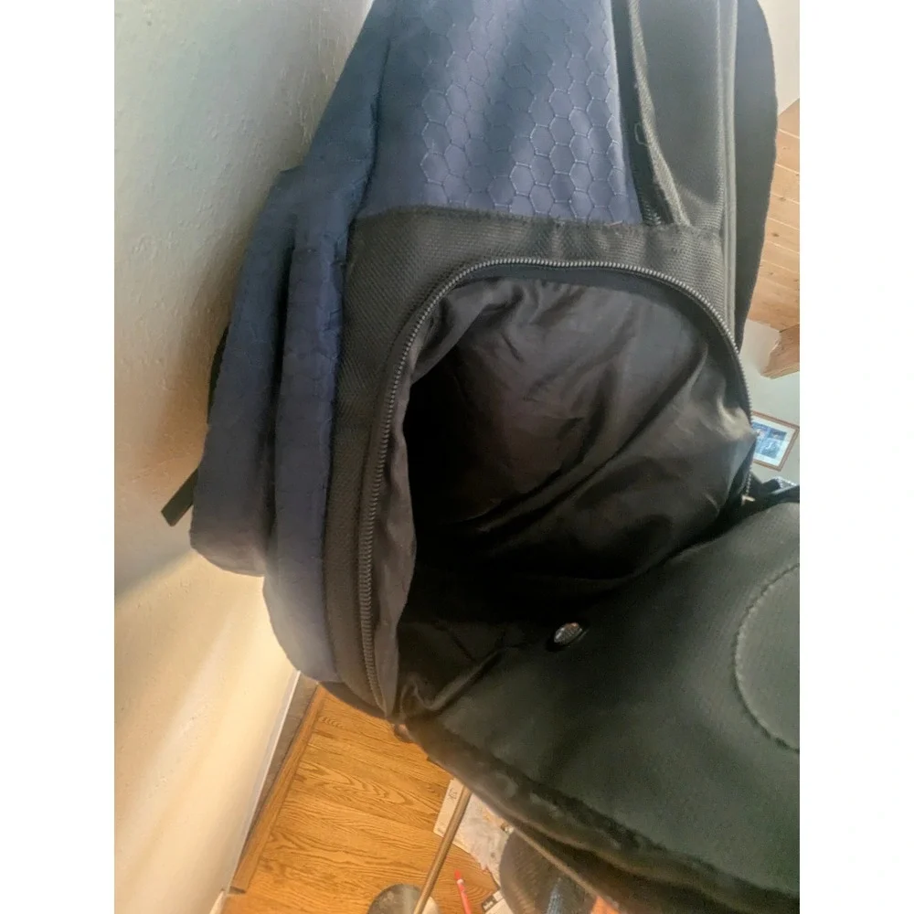 Y2K Under Armour Backpack Navy Blue Black Mesh Pocket School Gym Compact